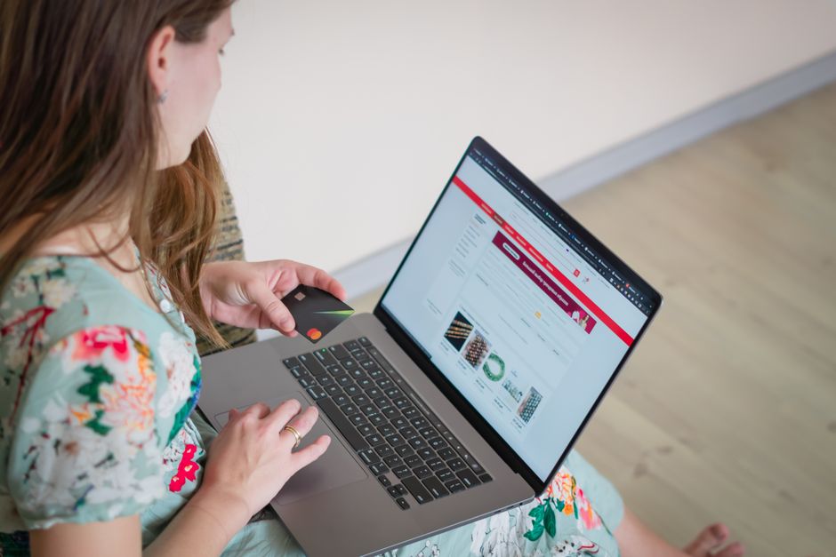 Online Shop Seller
