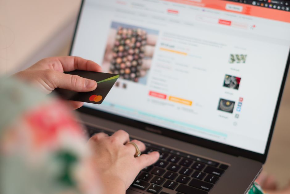 Asian Woman online shopping